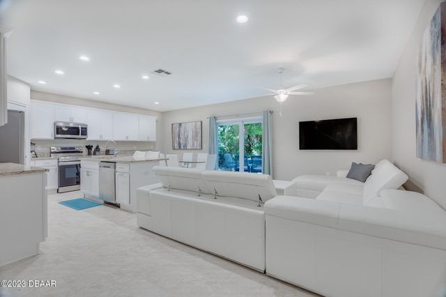 118 Oceans Circle, Daytona Beach Shores, FL 32118