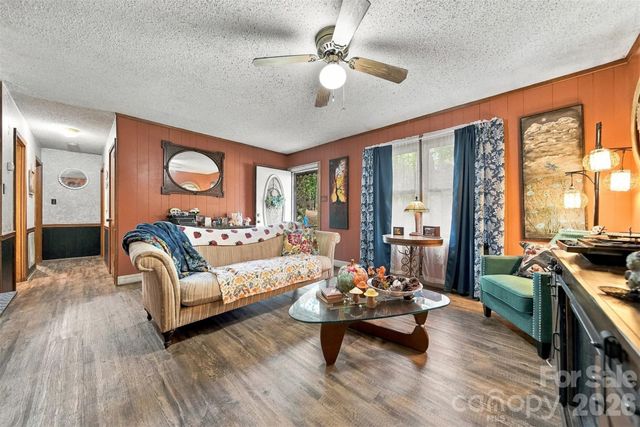 3115 10th Avenue NE, Conover, NC 28613