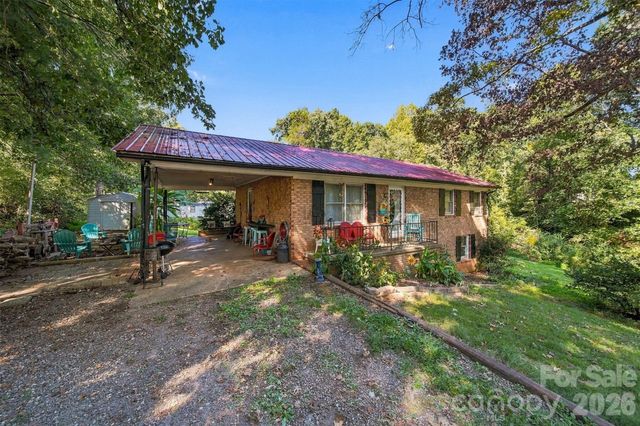 3115 10th Avenue NE, Conover, NC 28613