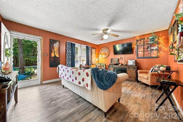 3115 10th Avenue NE, Conover, NC 28613