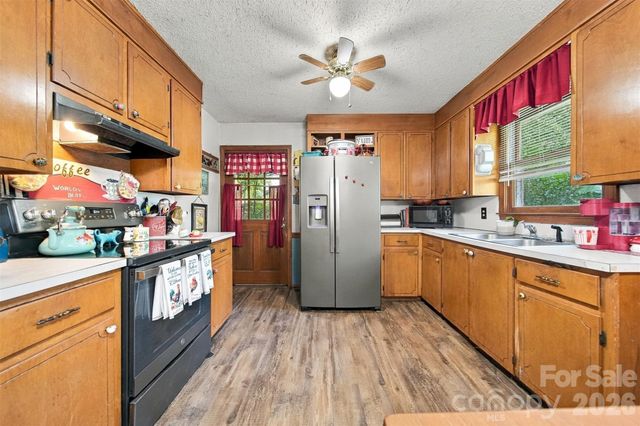 3115 10th Avenue NE, Conover, NC 28613