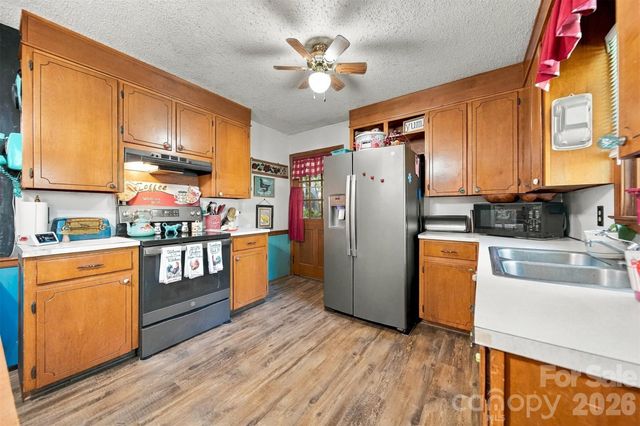 3115 10th Avenue NE, Conover, NC 28613