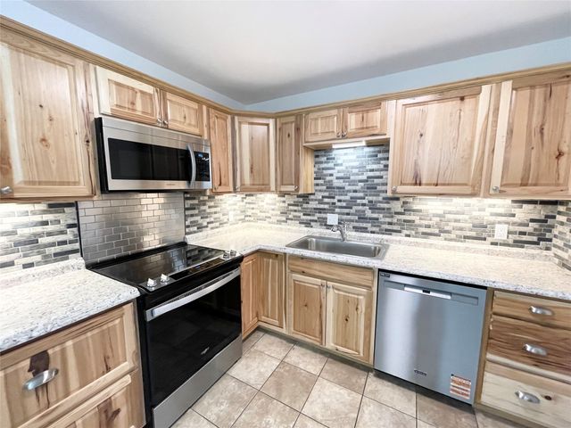 308 W 5th Street, Weatherford, TX 76086