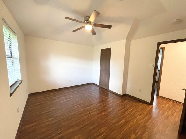 308 W 5th Street, Weatherford, TX 76086