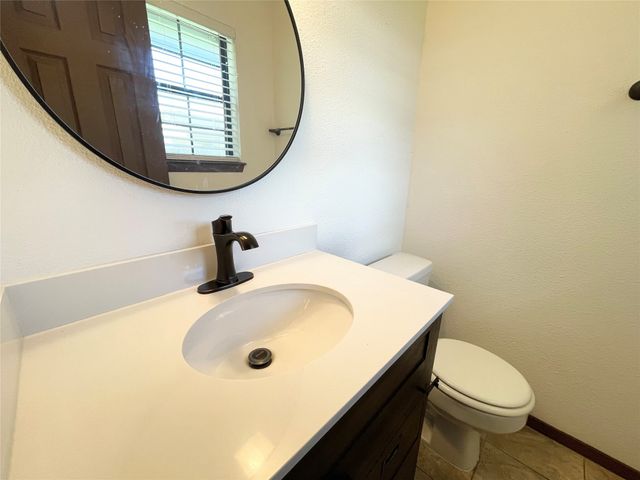 308 W 5th Street, Weatherford, TX 76086