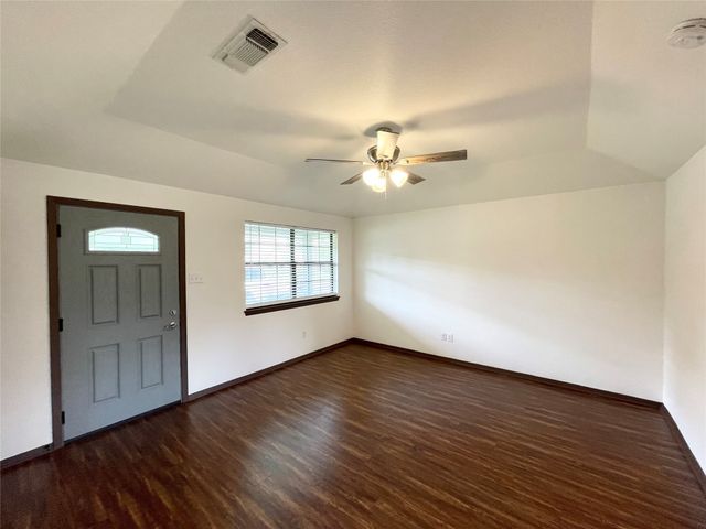 308 W 5th Street, Weatherford, TX 76086