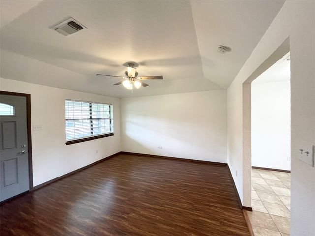 308 W 5th Street, Weatherford, TX 76086