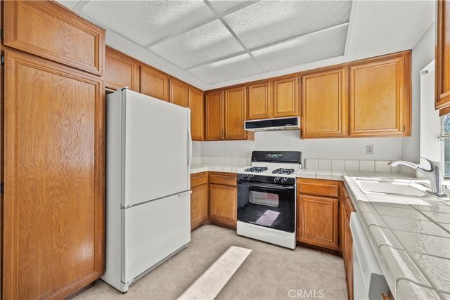 31906 Green Hill Drive, Castaic, CA 91384