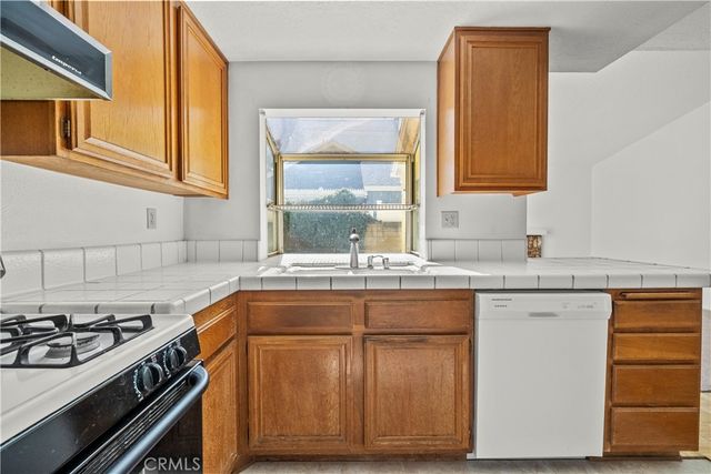 31906 Green Hill Drive, Castaic, CA 91384