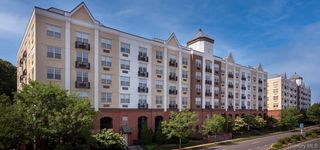 1100 Avalon S1244, Glen Cove, NY 11542