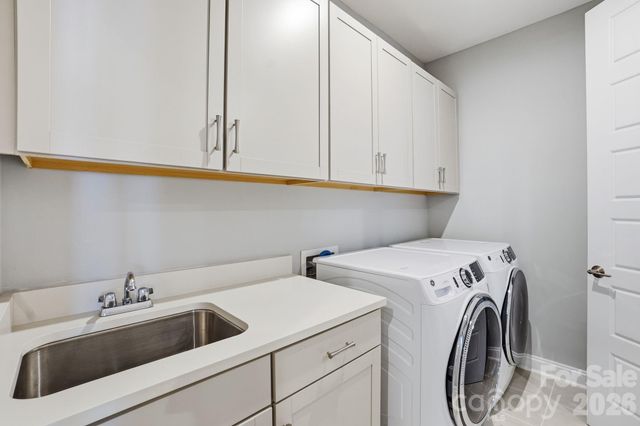 4131 Merkland Lane, Charlotte, NC 28226