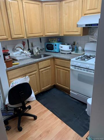 140-40 34th Avenue 4A, Flushing, NY 11354