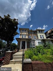 6243 CARPENTER ST, Philadelphia, PA 19143