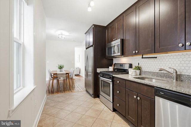 835 W CROSS ST, Baltimore, MD 21230