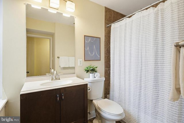 835 W CROSS ST, Baltimore, MD 21230