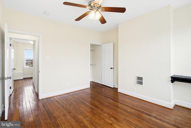 835 W CROSS ST, Baltimore, MD 21230