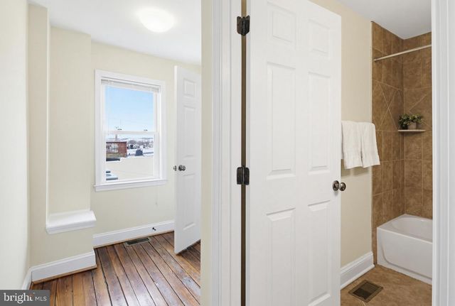 835 W CROSS ST, Baltimore, MD 21230