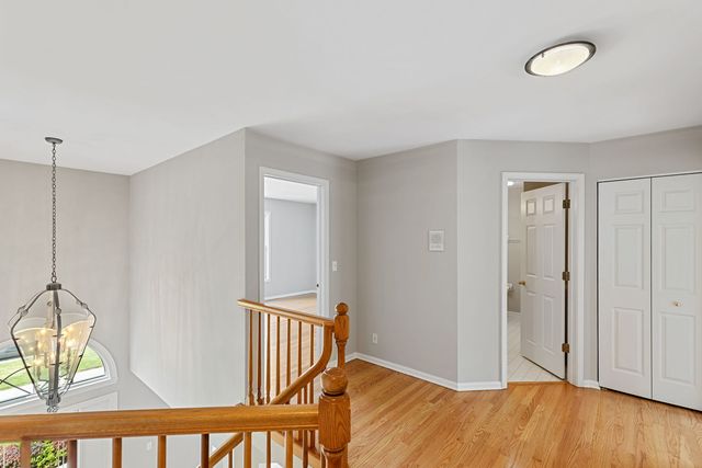 1311 Callen Lane, Des Plaines, IL 60016
