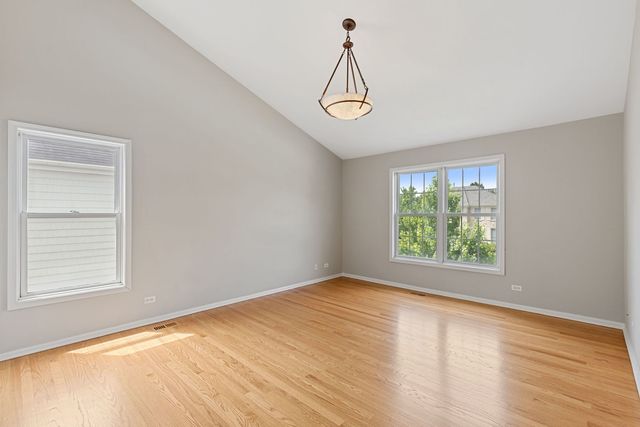 1311 Callen Lane, Des Plaines, IL 60016
