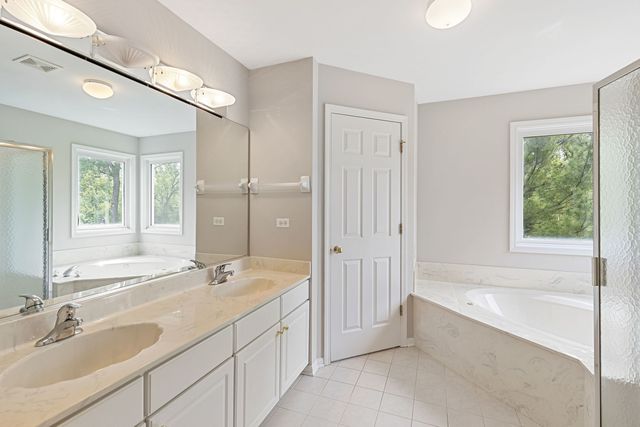 1311 Callen Lane, Des Plaines, IL 60016