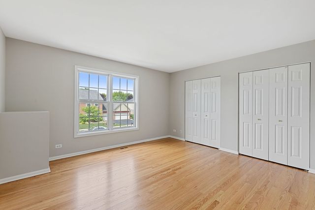 1311 Callen Lane, Des Plaines, IL 60016