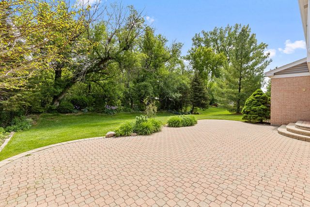 1311 Callen Lane, Des Plaines, IL 60016