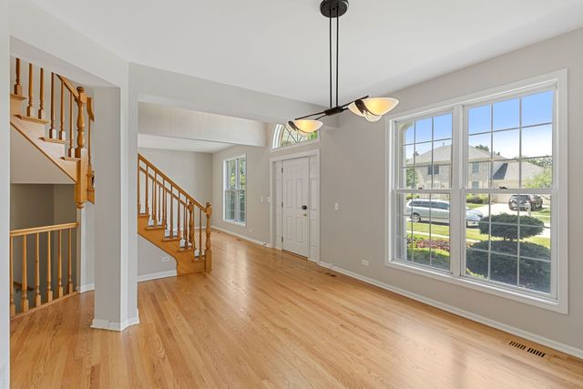 1311 Callen Lane, Des Plaines, IL 60016