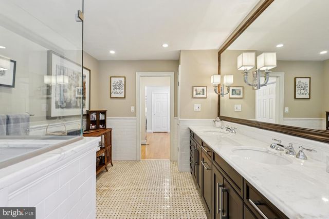 5 BIRCHWOOD CT, Princeton Junction, NJ 08550