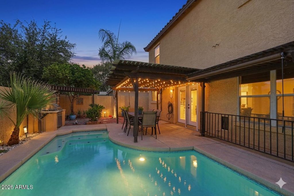 2952 S MANDY Circle, Mesa, AZ 85212