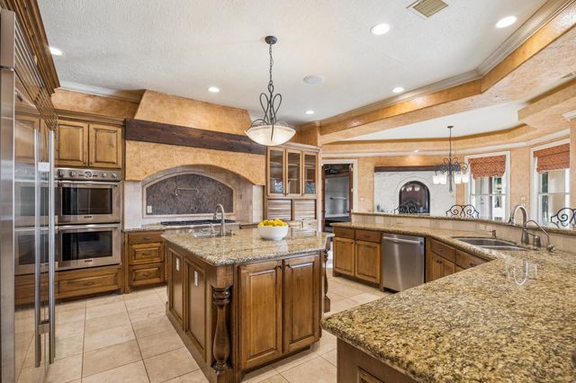 2811 Hinkles Ferry, Richmond, TX 77406