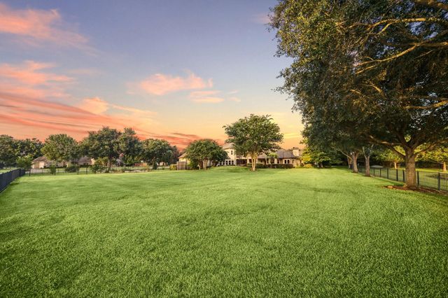 2811 Hinkles Ferry, Richmond, TX 77406