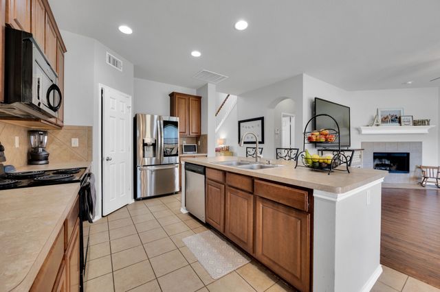 136 Old Spanish Trail, Waxahachie, TX 75167