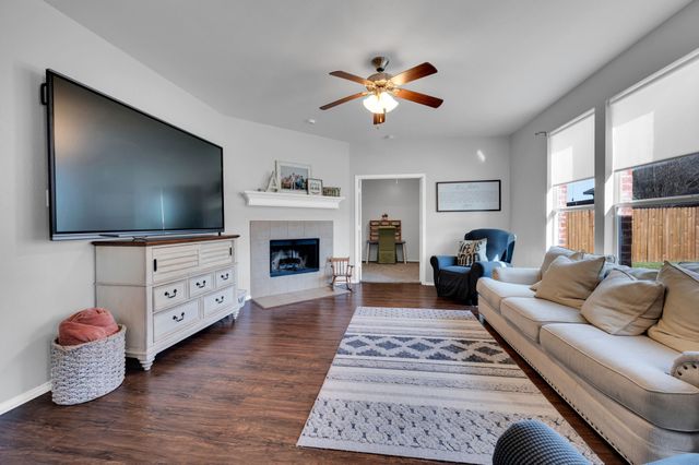 136 Old Spanish Trail, Waxahachie, TX 75167