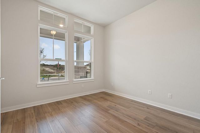 101 Old Woods Road, Liberty Hill, TX 78642