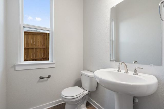 101 Old Woods Road, Liberty Hill, TX 78642