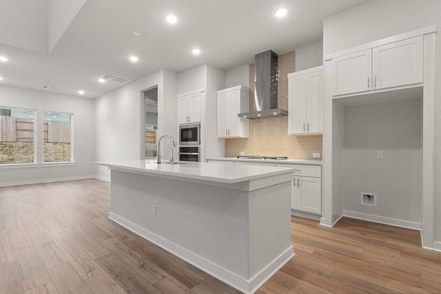 101 Old Woods Road, Liberty Hill, TX 78642