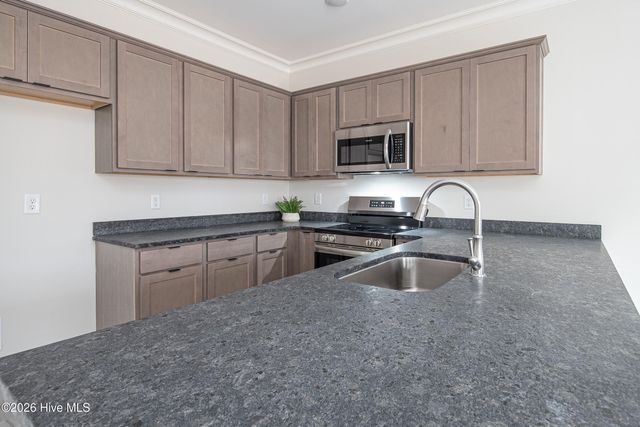 2216 S Kali Lane A, Greenville, NC 27834