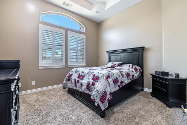2722 Meadow Court, Hanford, CA 93230
