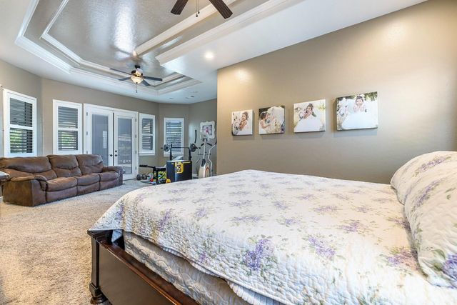 2722 Meadow Court, Hanford, CA 93230