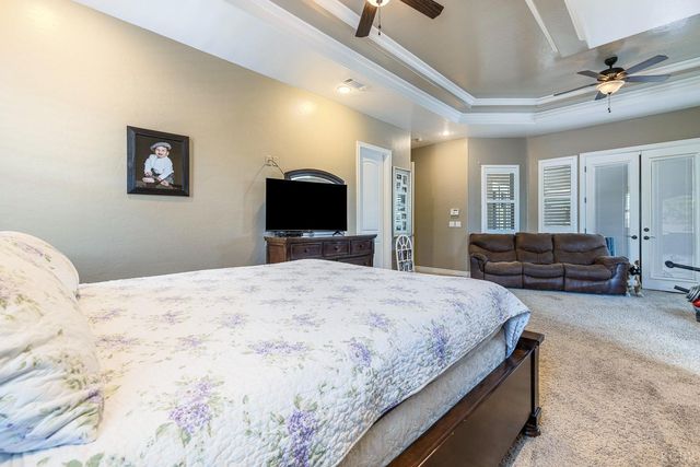 2722 Meadow Court, Hanford, CA 93230