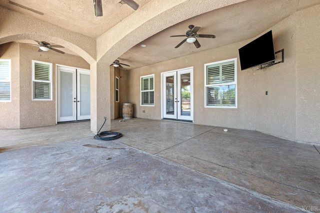 2722 Meadow Court, Hanford, CA 93230