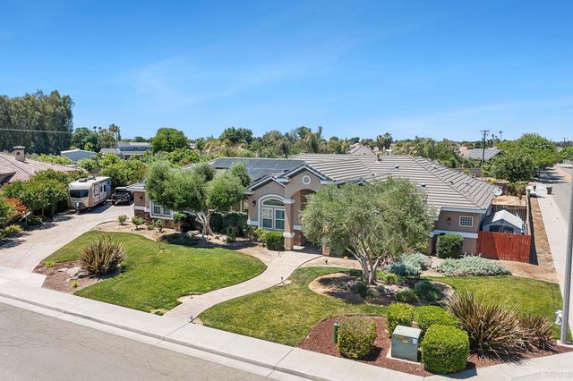 2722 Meadow Court, Hanford, CA 93230