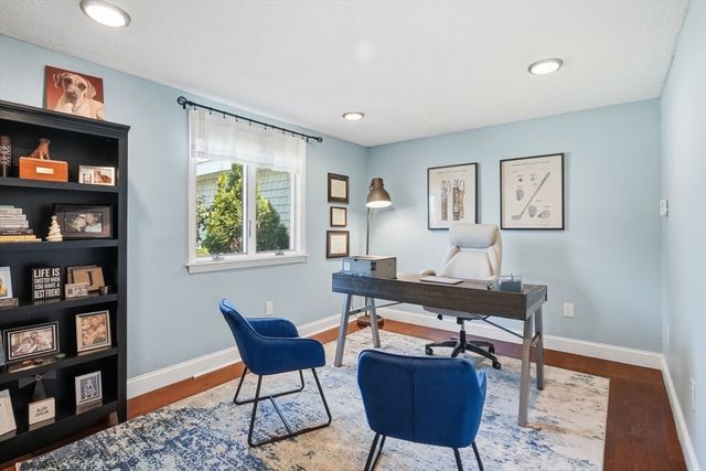 8 Lisa Rd, Peabody, MA 01960