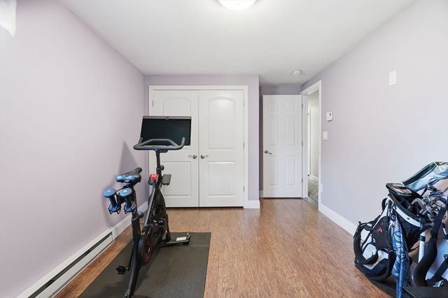 8 Lisa Rd, Peabody, MA 01960