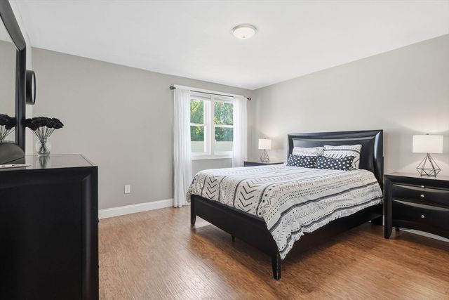 8 Lisa Rd, Peabody, MA 01960