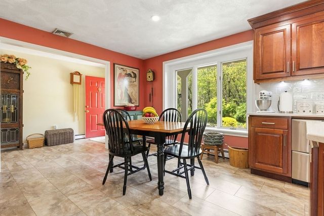 795 Maple St, Mansfield, MA 02048