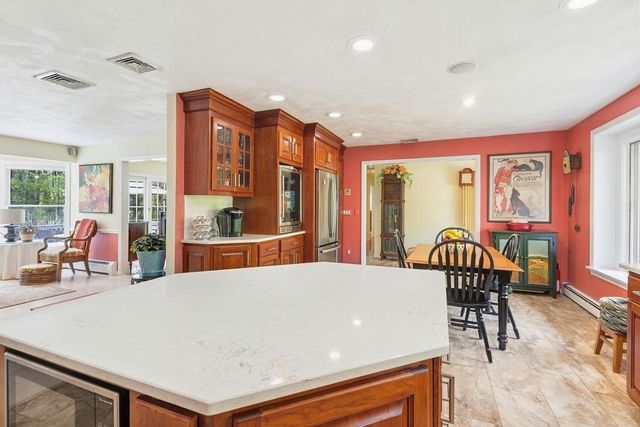 795 Maple St, Mansfield, MA 02048