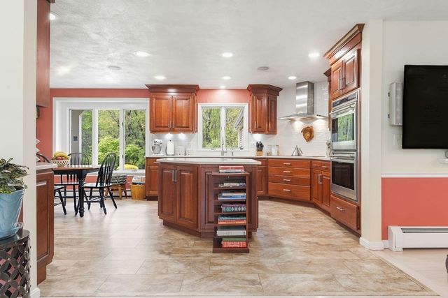 795 Maple St, Mansfield, MA 02048