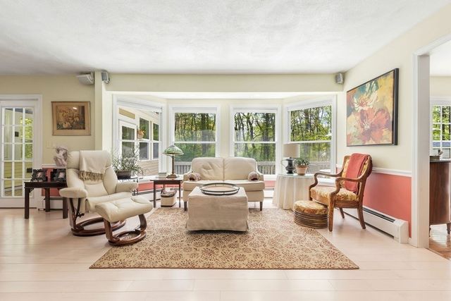 795 Maple St, Mansfield, MA 02048