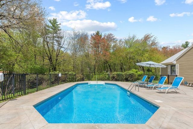 795 Maple St, Mansfield, MA 02048